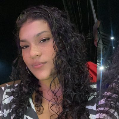 _anacarol021's profile picture. Heloísa💕