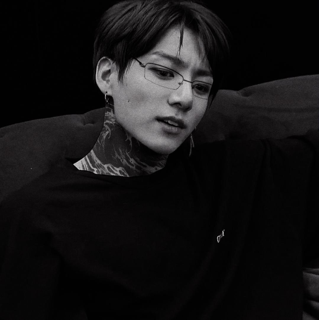 surfeart's profile picture. carioca, rabiscando peles no rj, pega umas ondas e torce pro mengão. 🏄🏻‍♂
⠀⠀⠀⠀⠀⠀⠀⠀
⠀⠀⠀⠀⠀⠀⠀⠀⠀