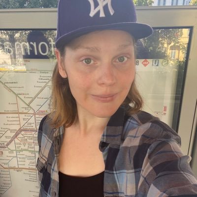 MichelleRa42102's profile picture. 