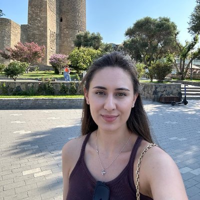 Da_ksasha's profile picture. I believe that every moment of striving to live is quietly stitching together the most beautiful future. No matter how fast the world moves, I am willing to slo