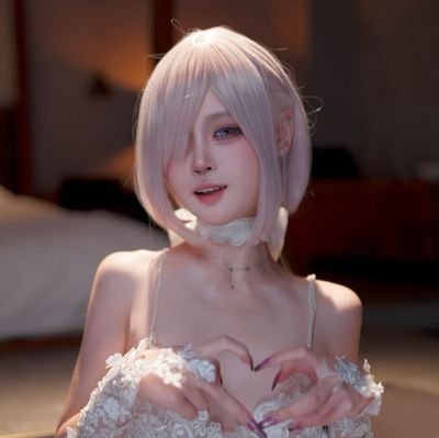 zhitong_lu's profile picture. 这里是七月  希望今夜你能梦到我 🚪666