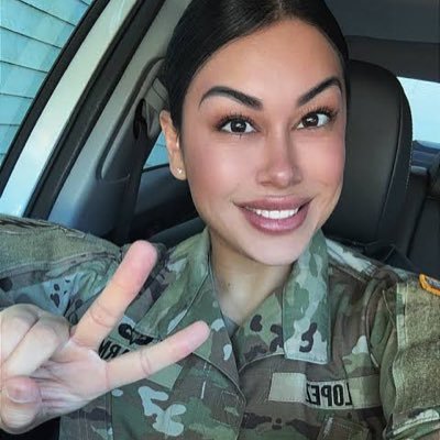 ohthats_jlo's profile picture. Mexicana 11 100 INC © @legion Code: JulietL Powerlifter + Fitness Enthusiast Empowering Women MBA student | 4.0 GPA Grad