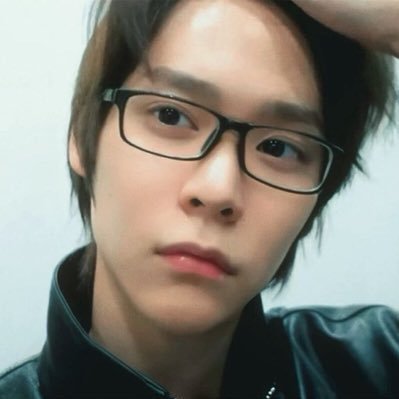 lawzagee's profile picture. 