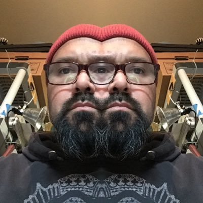 artray72's profile picture. 