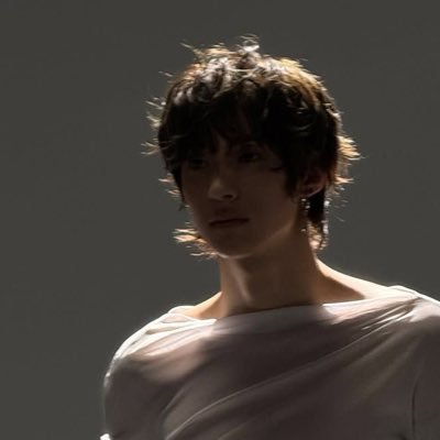 wemetinautumn's profile picture. #antinitonny 🗯️ #xnghan | 04