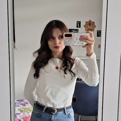 benec_ce's profile picture. bilgisayar muhendisimsi//
fb💙💛✨