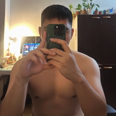 twtuser0013's profile picture. just scrolling, retweeting funny stuff, and others