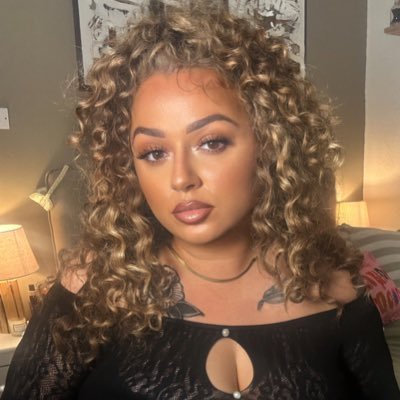 ashleighnaomi's profile picture. I’m backkkkkkkk