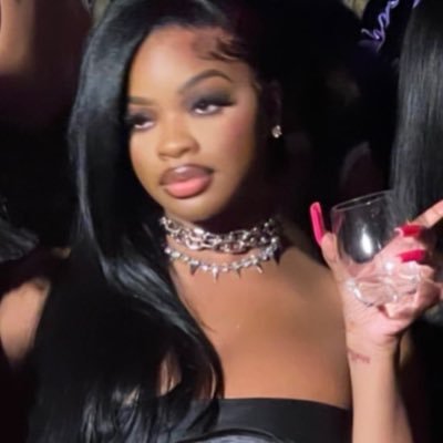 bitchimabarbbbb's profile picture. follow & ill fb❤️