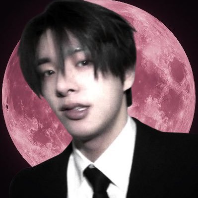 starwoniie's profile picture.
