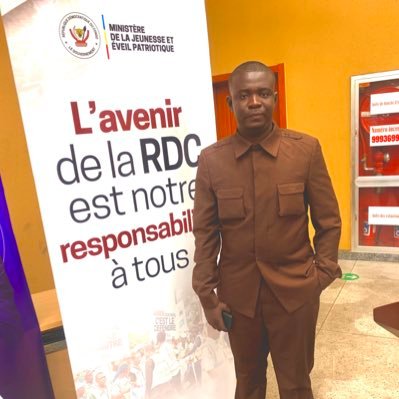 sylvain_kumu's profile picture. MC , conférencier , animateur , humaniste, étudiant en médecine et coordonnateur National de la structure JED ( jeunesse espoir et devenir)