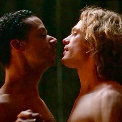 jamsloustats's profile picture. jamming on main is my hobby | 22 | 🇵🇭🏳️‍🌈