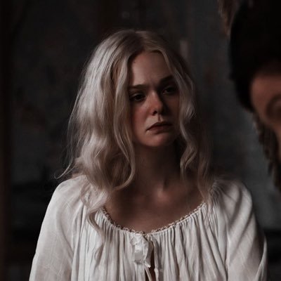 SweetOphelia13's profile picture. 