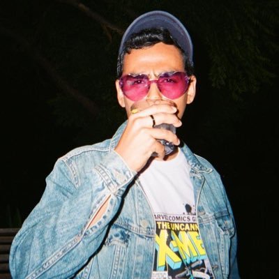 Diex____'s profile picture. ♉️. dicotómico y confundido.