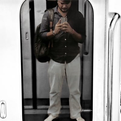 SachinK89704713's profile picture. Loves everything which has some Delhi in it ❤️.