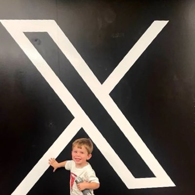 EMRCEo155779's profile picture. Thanks for your support in my dream and career I’m happy to have you as a fan 🚀🌎 My company Tesla is actually doing a distribution on Bitcoin investment
