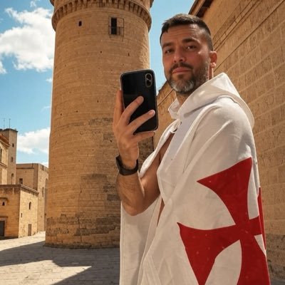 jesuitas86's profile picture. "Cuando tú crees, todo es posible".Pero no te lo dice como un cursi coach. Te lo dice con la cadencia y determinación del cristianismo esotérico de un templario