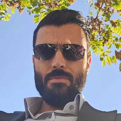 semahdimor's profile picture. مبتلای به سیاست