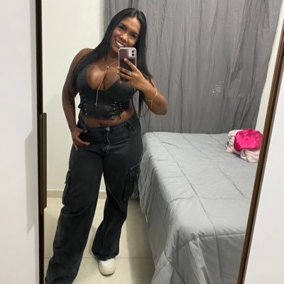 BtzIndia's profile picture. Eu não escolho, eu atraio✨// Aruna Helena, Lorena Emanuelly, Anna Liz, Eloá e Maitê Yuna💗