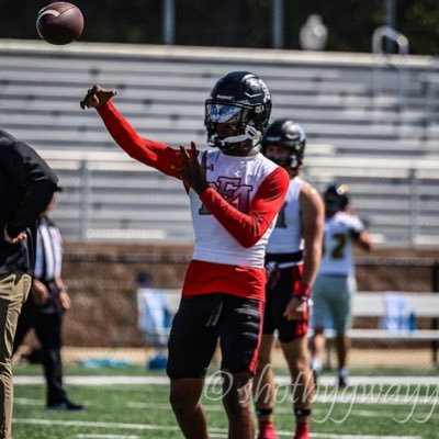 trey_irving3's profile picture. God First 🙏🏾| Gautier HS | 2025 Dual Threat QB | 6’1 180 lb | 4.4 40 Time | QB highlights: https://t.co/685BuVtk9g l 2024 5A MR Football 🏆 EMCC 🦁