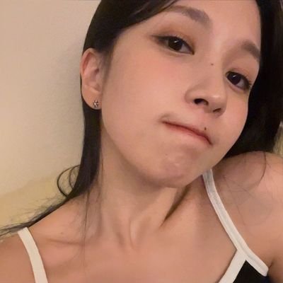 ahjammann_'s profile picture. 쌍도지훈 뜻으로 부산 세우니
밑바닥 인생을 살고있다.