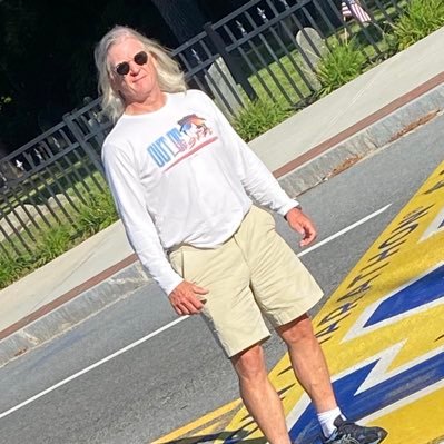 PopsOReilly's profile picture. marathon runner,music critic, couch surfer, arm chair quarterback, bad guitar player, 60's TV lover, baseball aficionado.