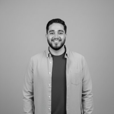 laskydev's profile picture. Frontend dev — programando desde la infancia (sistemas, BIOS, Android) — React & e-commerce. Estudiante de Ingeniería en Sistemas.