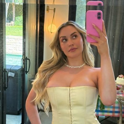 MiaMalkova00197's profile picture. YOUR DM LOOKS A LITTLE EMPTY……LET’S FIX THAT JUST FOLLOW ME HEY BUDDY YOU'RE LOOKING FOR A CERTIFIED MASSAGE THERAPY GOTCHA 100 HMU INCALL OR OUTCALL DM TO BOOK
