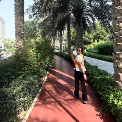 Iamferj23's profile picture. There are only two ways to live your life. One is as though nothing is a miracle. The other is as though everything is a miracle 🌷XII.XXIII