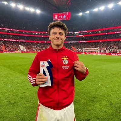 criIumain's profile picture. 🇵🇸