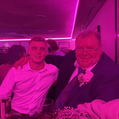 tovacs's profile picture. 🧇