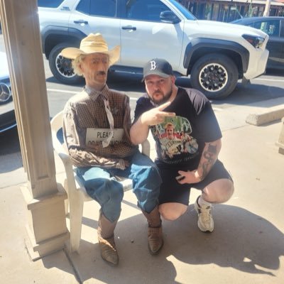 _ItsAnfernee's profile picture. laugh more, hate less, work hard, cash checks