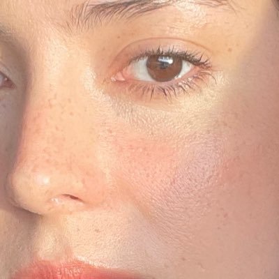 tellespectadora's profile picture. tudo o que disser poderá ser usado contra você no tribunal