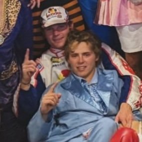 littledevil43_'s profile picture. 21 || Boston Bruins, Hurricanes, Devils, Sharks || #72