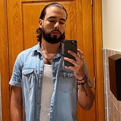 chefbryant_'s profile picture. Chef from NY who's a stubborn taurus 🇨🇴 #BlackLivesMatter.  A collection of my most random & dumbest thoughts. 222   #FreePalestine 🇵🇸