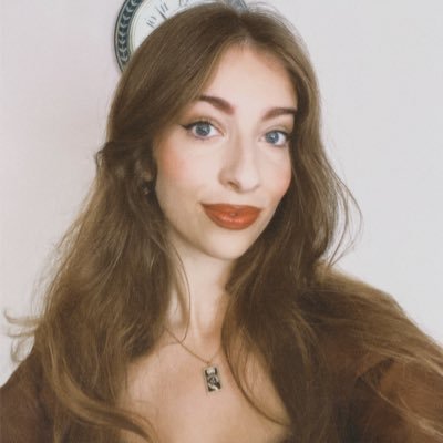 Nivenwashere's profile picture. Old Hollywood/Vaudeville biographer, theatre maker, and Double Trouble (1941) enthusiast. 🩷💜💙🥄⛦⃝ ☉♐︎ ☽♉︎ ↑♌︎ One half of @lotoffunwriters