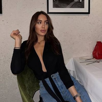 nazrykl's profile picture. 