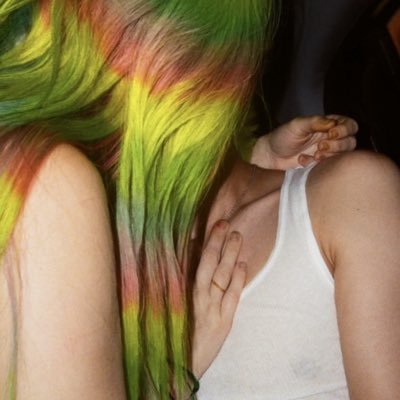 artechniotic's profile picture. humanoid synthetic AI slop generator