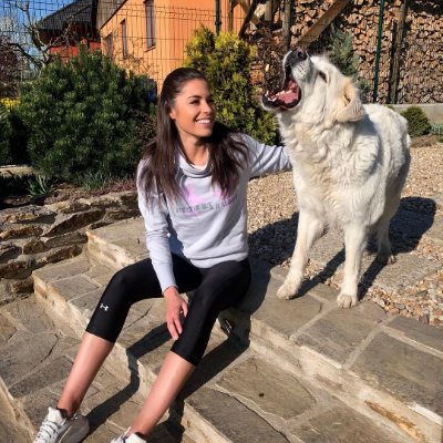 Mowanlyn's profile picture. ✨ Hobbies
| Travel enthusiast | Yoga & reading enthusiast