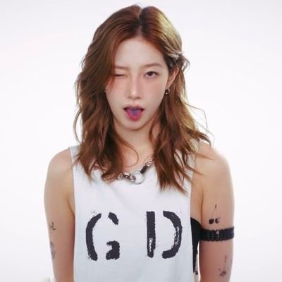 Nandatr1's profile picture. Fan account  Le sserafim 👼
Ot5/ I'm Fearnot 
l like Bts, TXT and Illit.