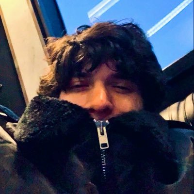cherriesbrae's profile picture. •. • freaking out in a moonage daydream⋆˚࿔ • ||-//