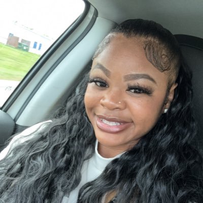 ___yoursstruely's profile picture. fmosc: yoursstruly 💘Rest up Quin, Uncle Ken, Skoop, Tray, C.Riley, Shavonne & Uncle Corn🙏🏽 #FreeDNell💛 godmommy of 2😍💖💙