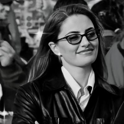 W0M4NWH0HAUNTS's profile picture. Then I knew in the crystalline knowledge of you