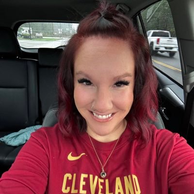 luvbuckeyes's profile picture. Go Sports 🧡🌰🏀🏈⚾️🥎