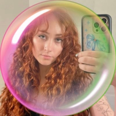 havilliardsz's profile picture. ㅤㅤㅤㅤlivros, laufey e shauna shipman⠀ ⠀ ⠀ ⠀ ⠀ ⠀ ⠀ ⠀