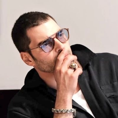 biawrites1's profile picture. I fell into the most beautiful Tuzak on 0ct.19, 2022 ♡
CW| Eşref Rüya 🖤 & Veliaht👑
#FreePalestine  🇵🇸