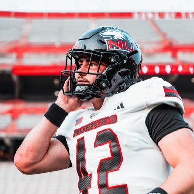 quinnkelly81's profile picture. LS @NIU_Football || Trained by @NolanOwenLS