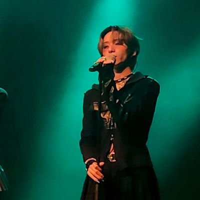 IthilAchilles's profile picture. | Xlov, Itzy, Nmixx, SKZ, Ateez, P1h, etc ꨄ︎  
| Mico ꨄ︎
| Helpol ꨄ︎ Lord apollon 𖤓 Lady Artemis ☾