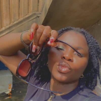 Chizzypearl_'s profile picture. Non conformist