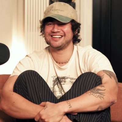 LiamsSunsetter's profile picture. multi fandom ♡ 5SOS and 1D + solos and Lewis Capaldi met Calum Jun 2025 ★ saw 1D & 5SOS Oct 2013 @CalsMidnight